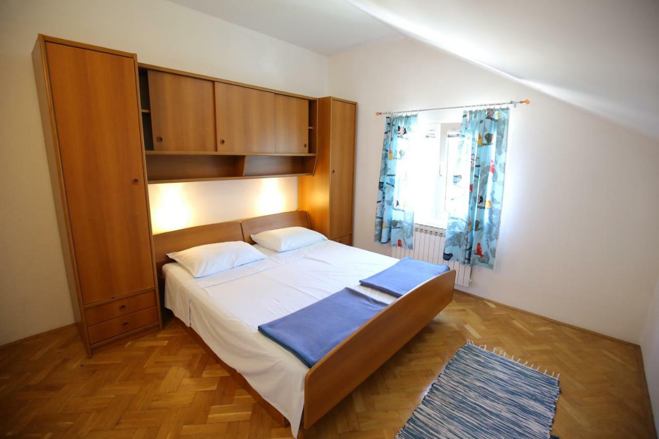 Apartments Paleka Petrcane Esterno foto